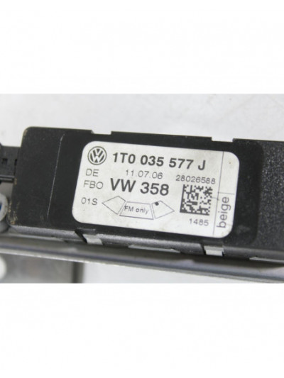 Recambio de antena para volkswagen touran (1t1) 1.9 tdi referencia OEM IAM 1T0035577J