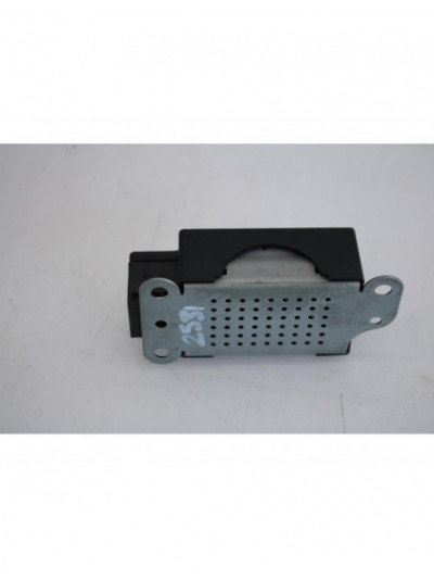 Recambio de amplificador antena para volkswagen golf vi (5k1) 1.6 tdi dpf referencia OEM IAM 5M0035570B