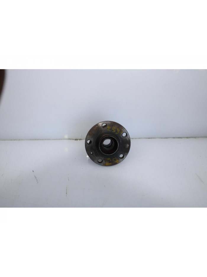 Recambio de buje para volkswagen golf vi (5k1) 1.6 tdi dpf referencia OEM IAM