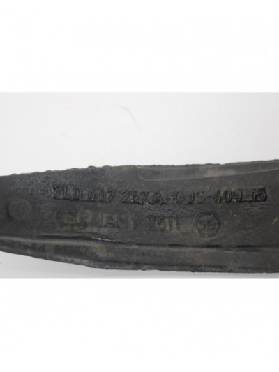 Recambio de mangueta delantera izquierda para volkswagen touareg (7l6) v6 tdi referencia OEM IAM 7L0407257A