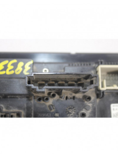 Mando calefaccion / aire acondicionado VOLKSWAGEN PASSAT VARIANT Exclusive BlueMotion 2011