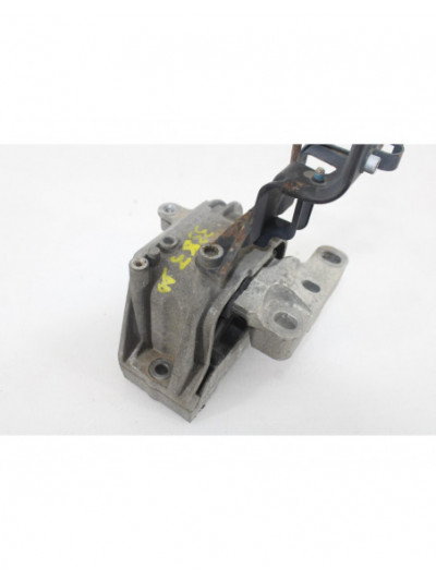 Soporte motor derecho VOLKSWAGEN PASSAT VARIANT Exclusive BlueMotion 140CV 103KW 2011