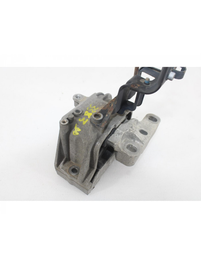 Soporte motor derecho VOLKSWAGEN PASSAT VARIANT Exclusive BlueMotion 140CV 103KW 2011