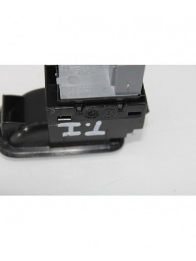 Recambio de mando elevalunas trasero izquierdo para volkswagen polo (6r1) advance referencia OEM IAM 6R0867255H