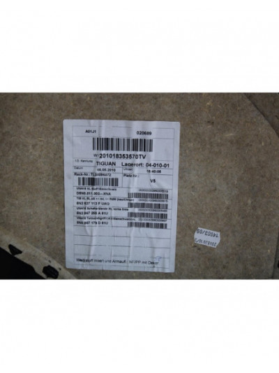 Guarnecido puerta delantera izquierda VOLKSWAGEN TIGUAN Advance 2008