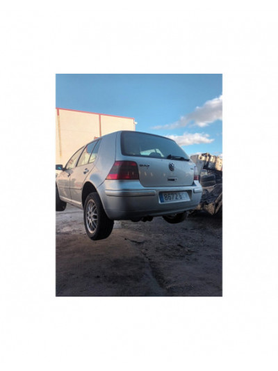 volkswagen golf iv berlina (1j1) del año 2000