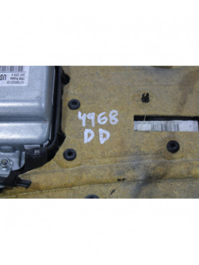 Guarnecido puerta delantera derecha BMW X3 2.0 d 2006