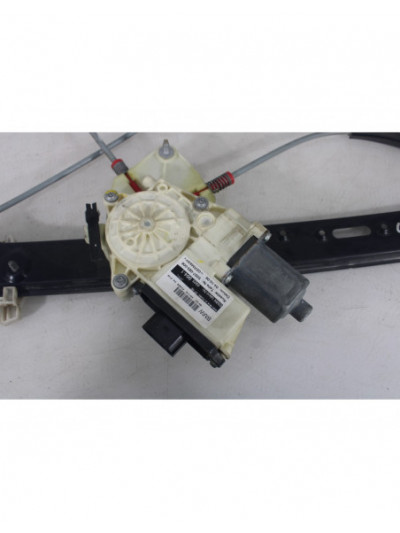 Elevalunas delantero derecho BMW X3 2.0 d 2006