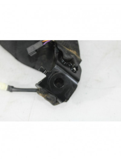 Anclaje cinturón trasero BMW 1 116 d 2012