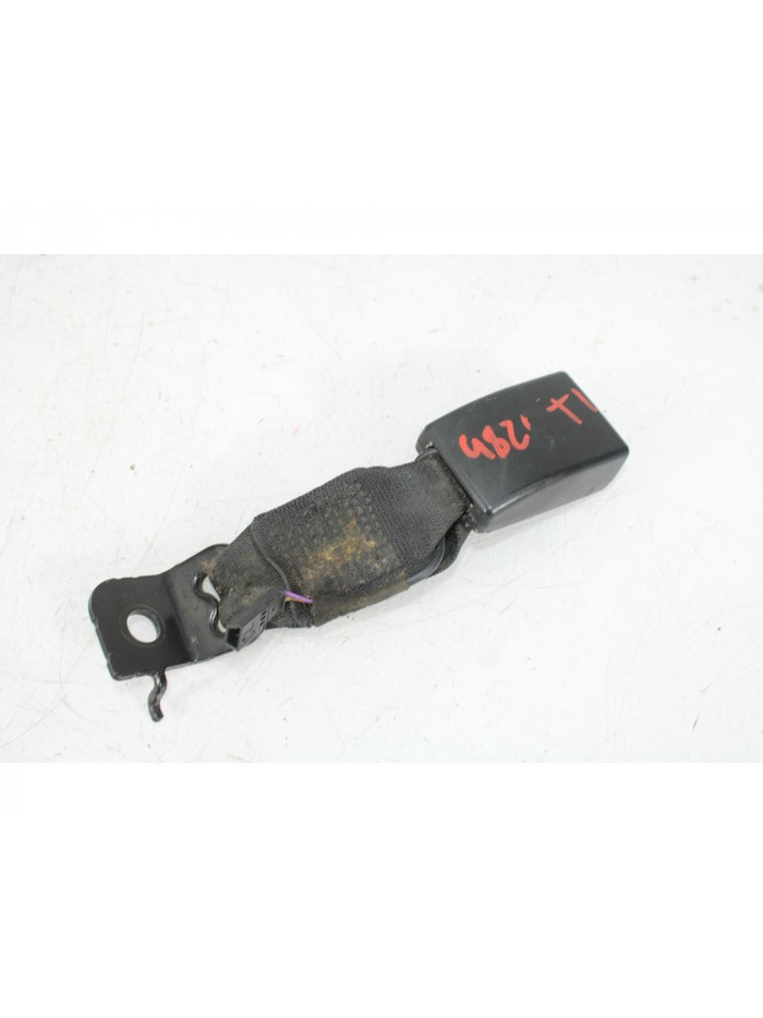 Anclaje cinturón trasero BMW 1 116 d 2012