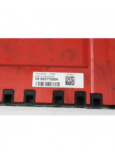 Distribuidor de potencia BMW 1 116 d 2012