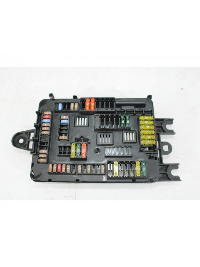 Caja reles / fusibles BMW 1 116 d 2012