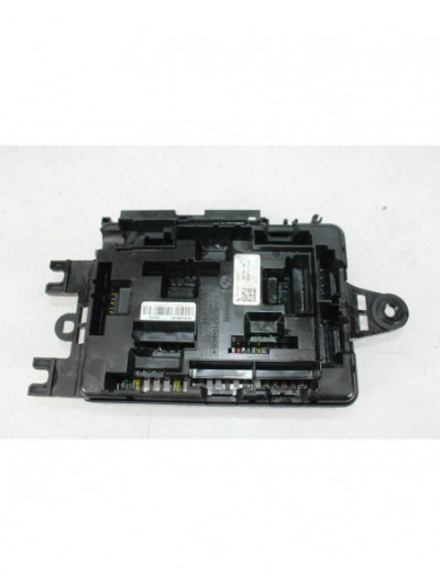 Caja reles / fusibles BMW 1 116 d 2012