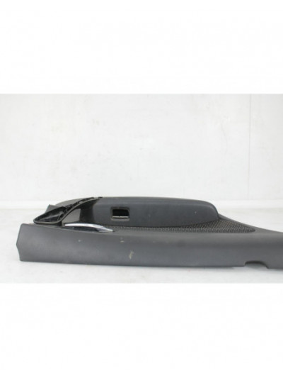 Guarnecido puerta trasera izquierda BMW 1 116 d 2012