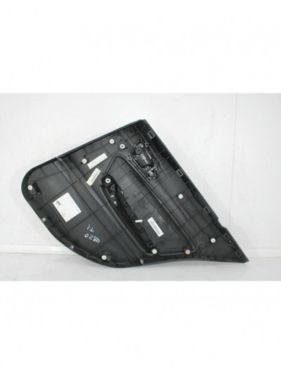 Guarnecido puerta trasera izquierda BMW 1 116 d 2012