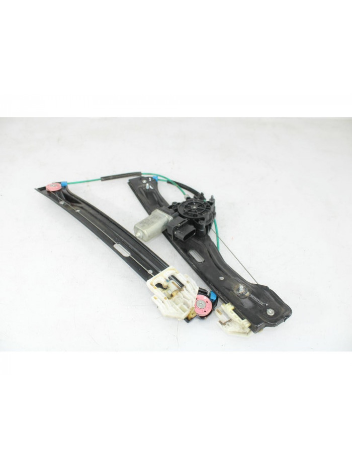 Elevalunas delantero derecho BMW 1 116 d 2012