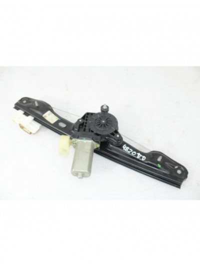 Recambio de elevalunas trasero derecho para bmw 1 (f20) 116 d referencia OEM IAM 7242556