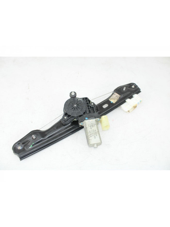 Elevalunas trasero izquierdo BMW 1 116 d 2012