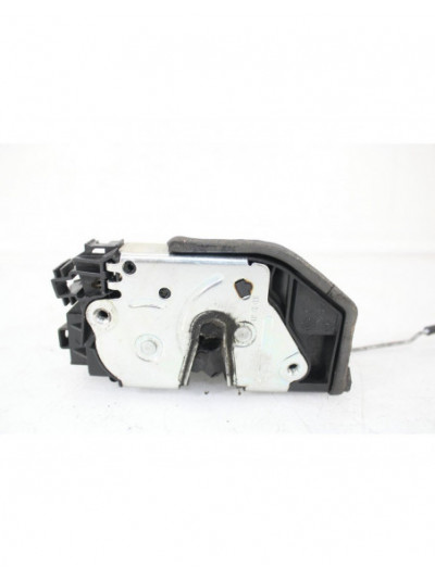 Cerradura puerta trasera izquierda BMW 1 116 d 2012