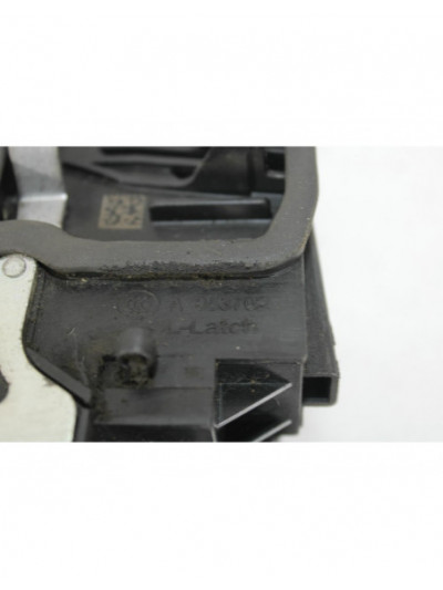 Cerradura puerta trasera izquierda BMW 1 116 d 2012