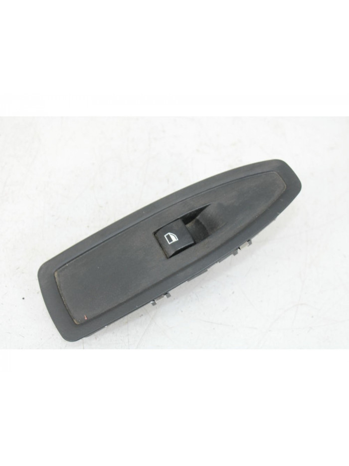 Mando elevalunas delantero derecho BMW 1 116 d 2012