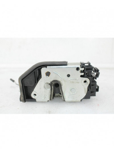 Cerradura puerta trasera derecha BMW 1 116 d 2012