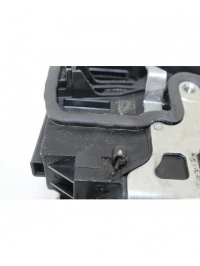 Cerradura puerta trasera derecha BMW 1 116 d 2012
