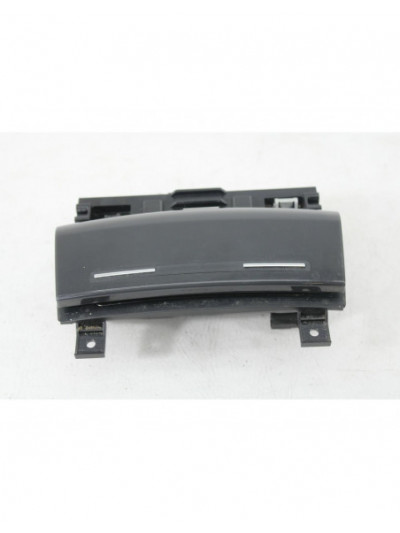 Recambio de cenicero para audi a3 (8p1) 1.9 tdi referencia OEM IAM 8P0857951