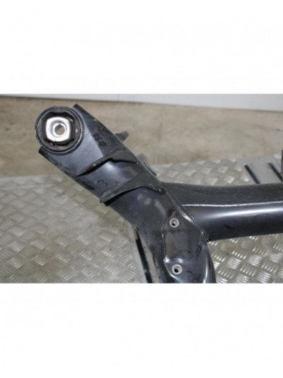 Recambio de puente trasero para bmw serie 1 lim. 5-trg. (f20) 116d referencia OEM IAM 6857722