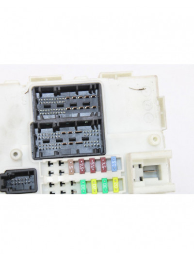 Recambio de caja reles / fusibles para bmw serie 1 lim. (f21) 116d referencia OEM IAM 61359292652