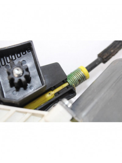 Recambio de elevalunas delantero derecho para bmw serie 5 lim. (f10) 520d referencia OEM IAM 72481720