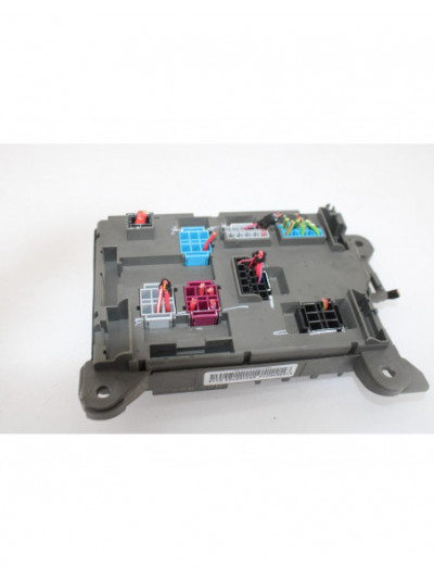 Caja reles / fusibles BMW X6 xDrive40d 2014