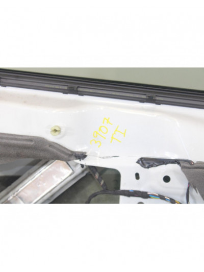 Puerta trasera izquierda BMW X1 sDrive 18d 2010