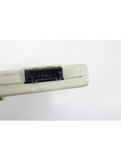 Recambio de amplificador antena para bmw serie 1 cabrio (e88) 118d referencia OEM IAM AV698007807