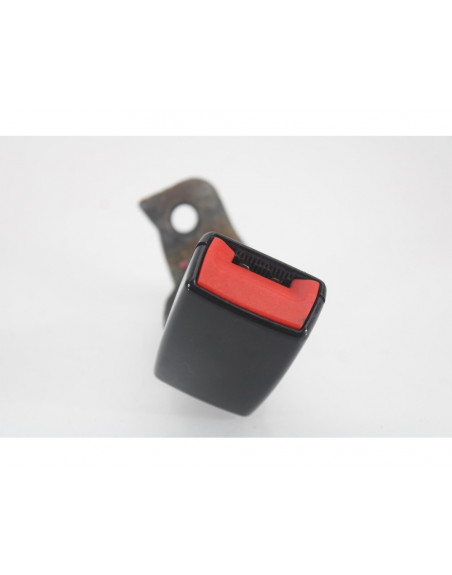 Recambio de anclaje cinturon trasero izquierdo para bmw serie 1 berlina (e81/e87) 118d referencia OEM IAM 9117261