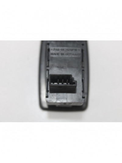 Mando elevalunas trasero derecho BMW SERIE 1 BERLINA 118d 2009