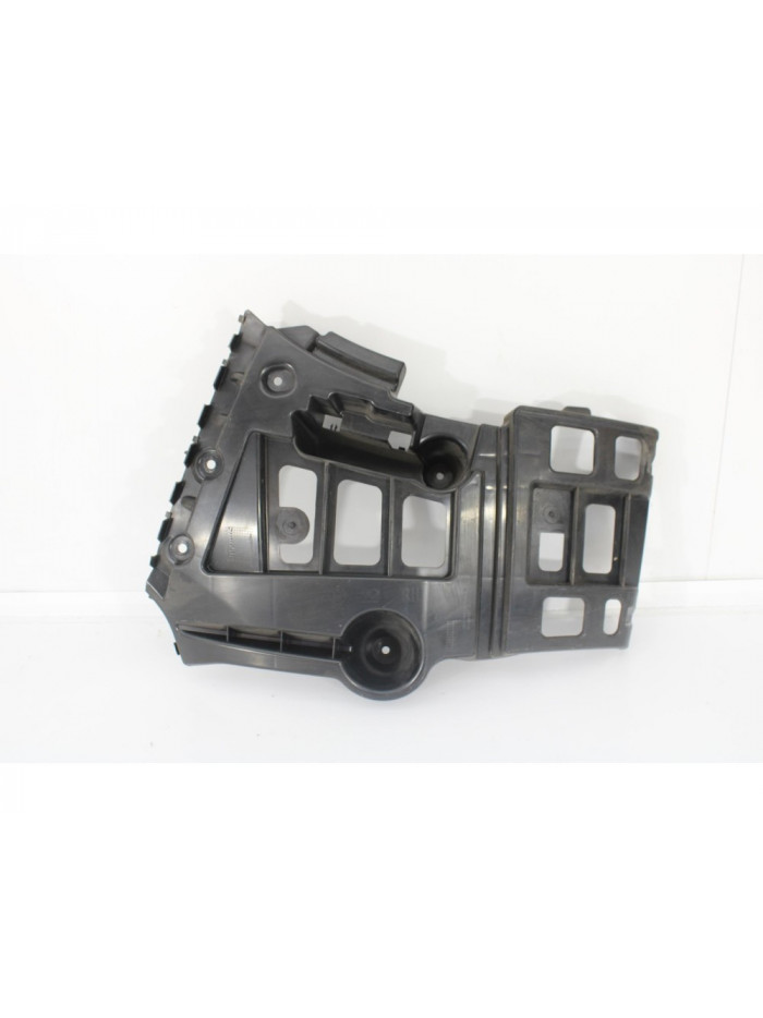 Soporte izquierdo paragolpe trasero BMW X1 sDrive 18d 2010