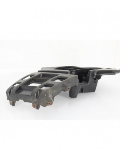 Soporte izquierdo paragolpe trasero BMW X1 sDrive 18d 2010