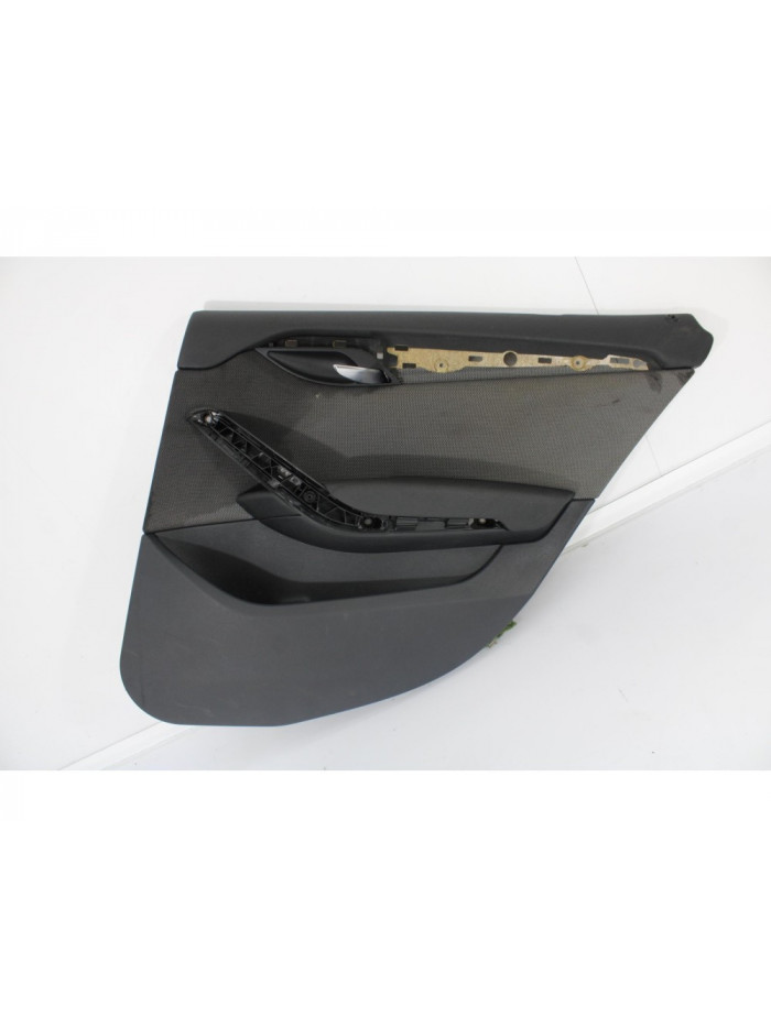 Guarnecido puerta trasera derecha BMW X1 sDrive 18d 2010