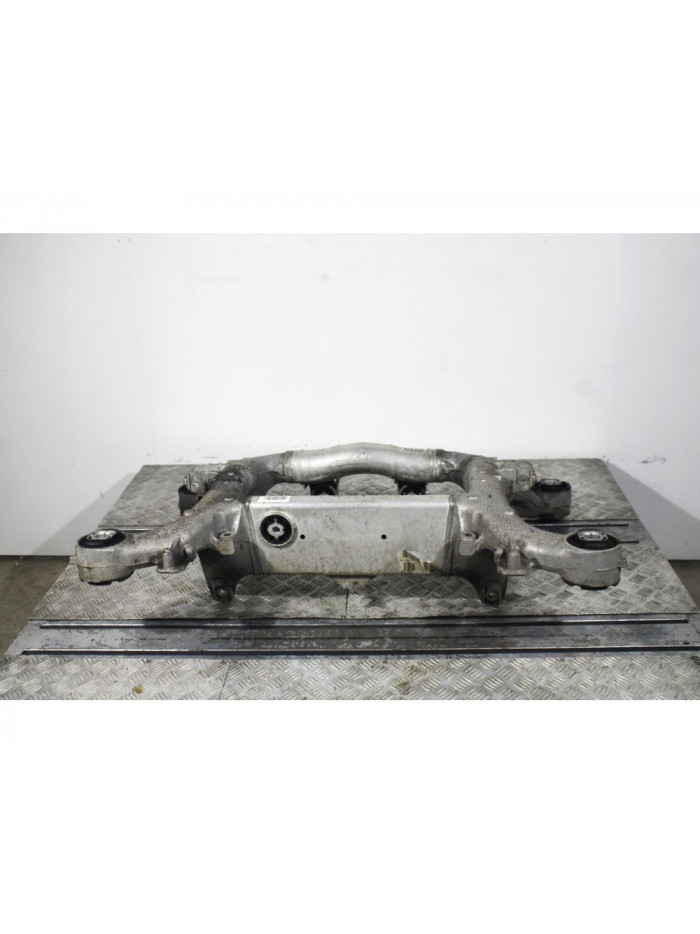 Recambio de puente trasero para bmw serie 5 lim. (f10) 520d referencia OEM IAM 679380402