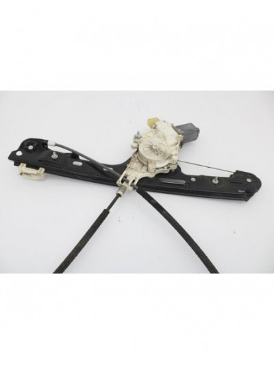 Recambio de elevalunas delantero izquierdo para bmw serie 1 berlina (e81/e87) 118d referencia OEM IAM 7067795S