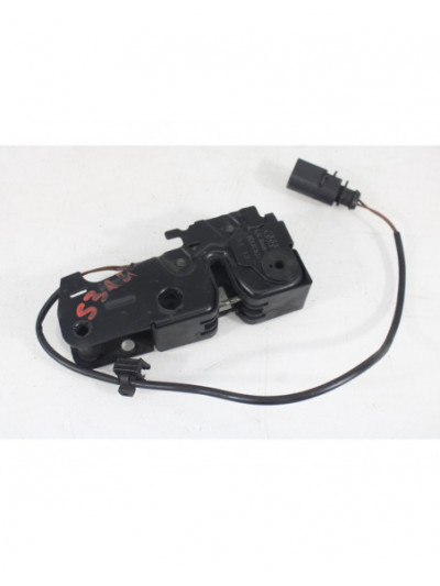 Cerradura capo AUDI A4 B8 2.0 TDI 2010