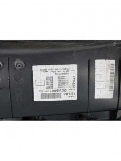 Recambio de guarnecido puerta delantera derecha para bmw serie 1 berlina (e81/e87) 118d referencia OEM IAM 4172488