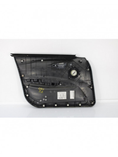 Recambio de guarnecido puerta delantera derecha para bmw serie 1 berlina (e81/e87) 118d referencia OEM IAM 4172488