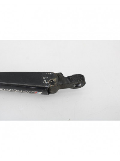 Brazo limpia trasero BMW X1 sDrive 18d 2010