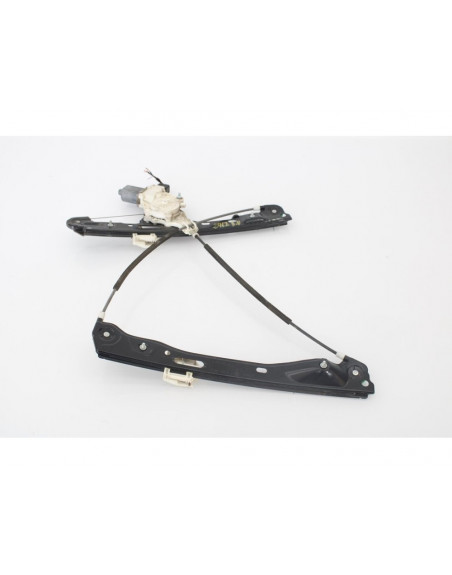 Recambio de elevalunas delantero derecho para bmw serie 1 berlina (e81/e87) 118d referencia OEM IAM 7067796S