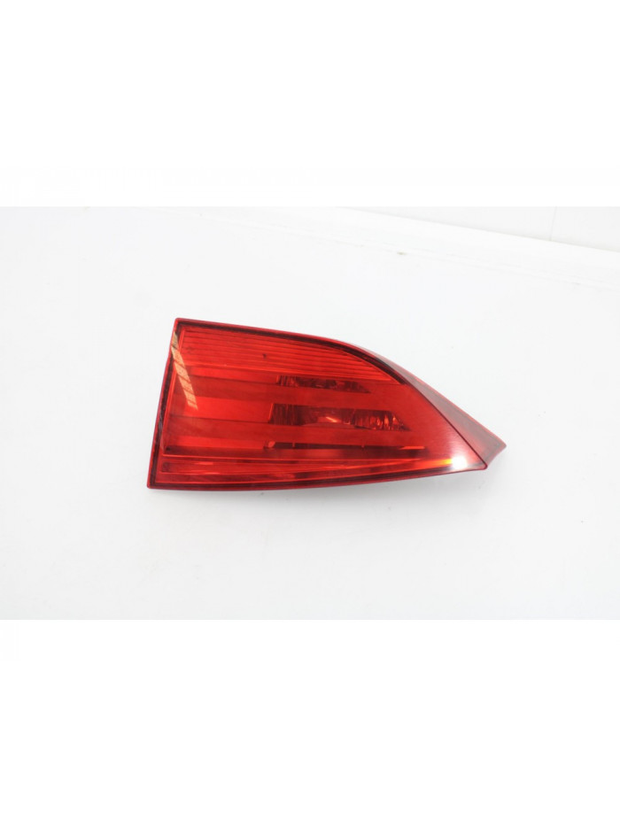 Piloto trasero derecho interior BMW X1 sDrive 18d 2010