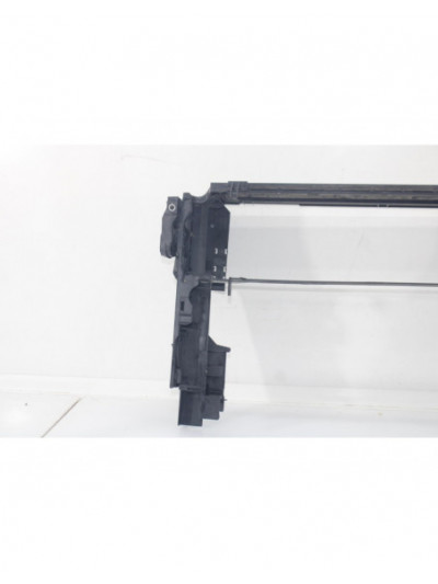 Recambio de soporte radiadores para bmw serie 5 lim. (f10) 520d referencia OEM IAM 17107804617