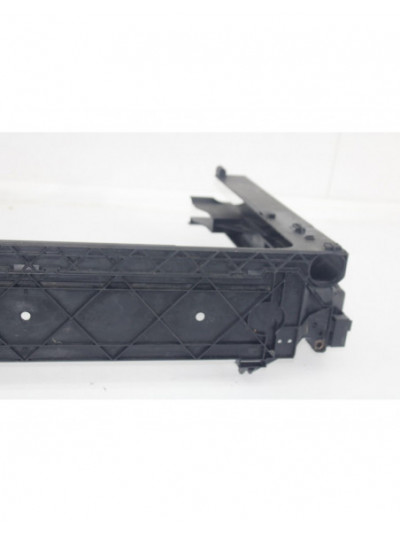 Recambio de soporte radiadores para bmw serie 5 lim. (f10) 520d referencia OEM IAM 17107804617