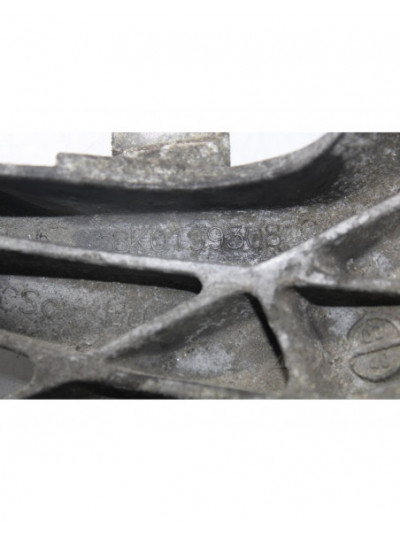 Soporte motor AUDI A4 B8 2.0 TDI 136CV 100KW 2010